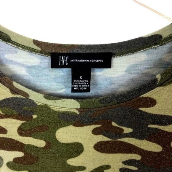 INC | Long Sleeve Camo Top Sz S - Picture 3 of 7